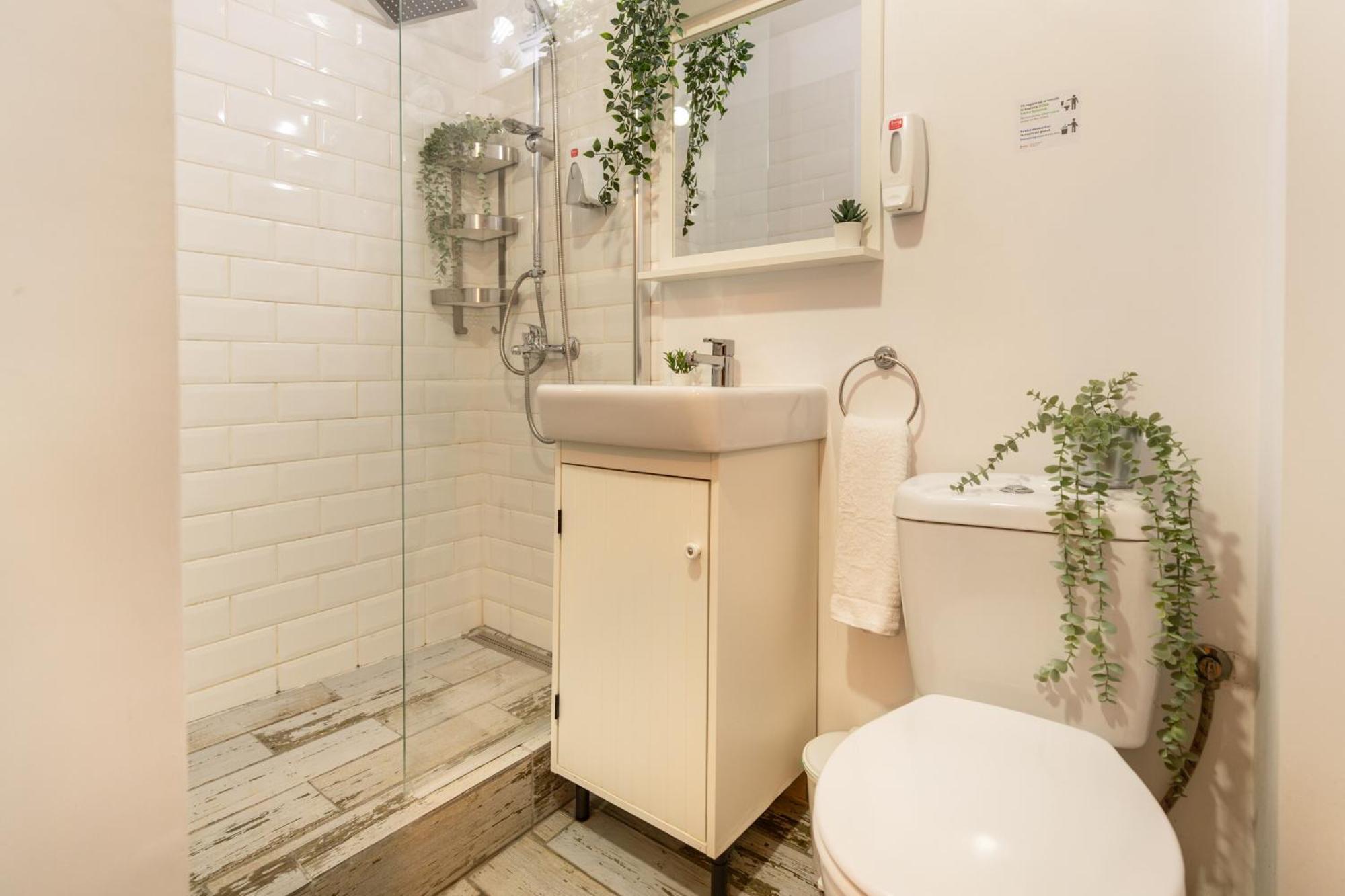 2Br Apartment At Piata Natiunilor Unite: Perfect For City Center Stays บูคาเรสต์ ภายนอก รูปภาพ