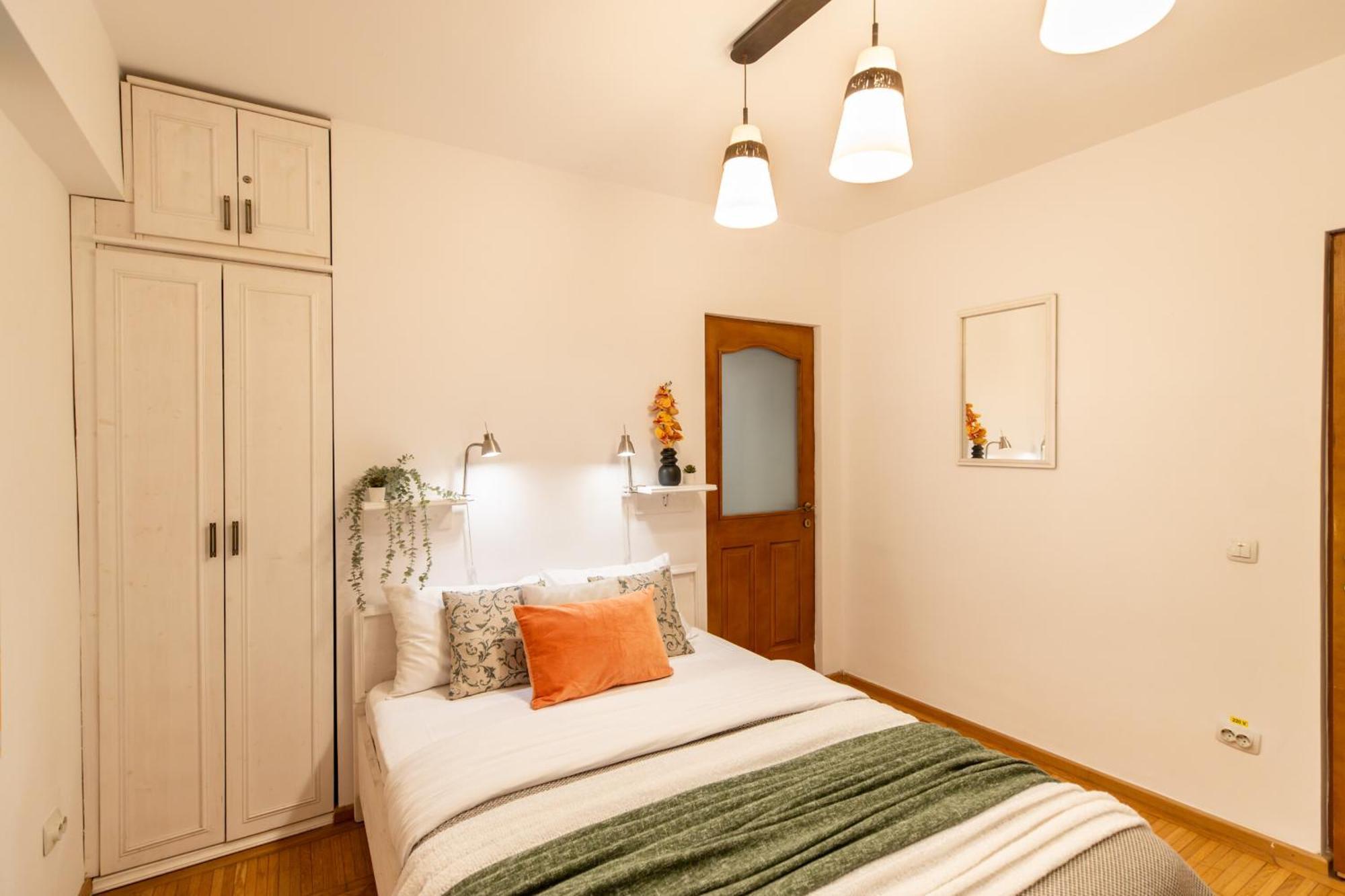 2Br Apartment At Piata Natiunilor Unite: Perfect For City Center Stays บูคาเรสต์ ภายนอก รูปภาพ